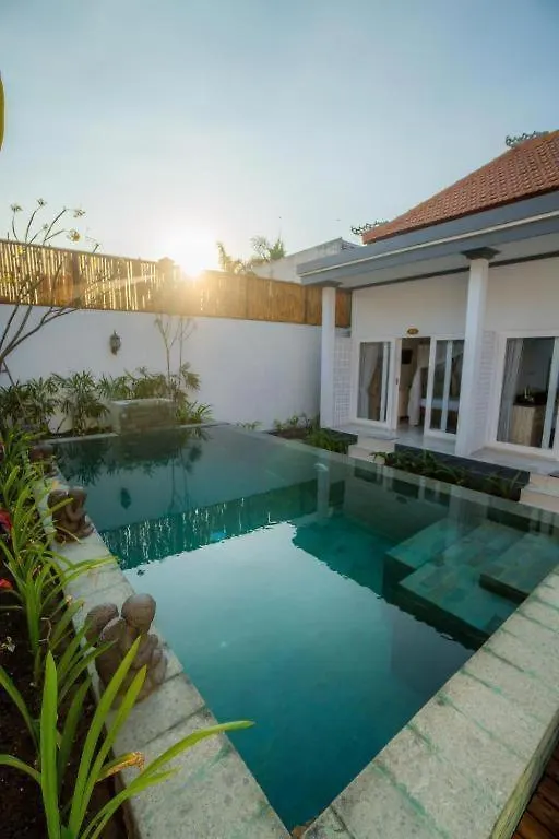 Kubu Guest House 塞米亚克